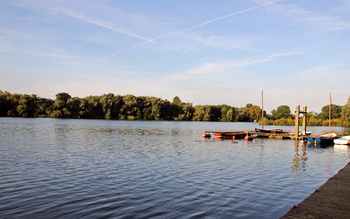 ...die Dove-Elbe in Hamburg